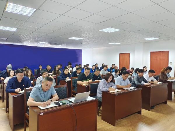 全員大會2.jpg